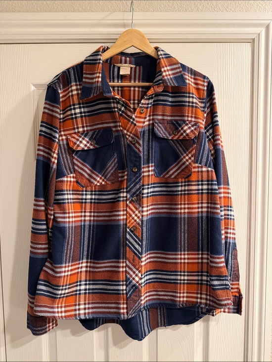 Duluth Trading Co Tops - Duluth Trading Co Button-Down Shirt in Navy, Rust and White